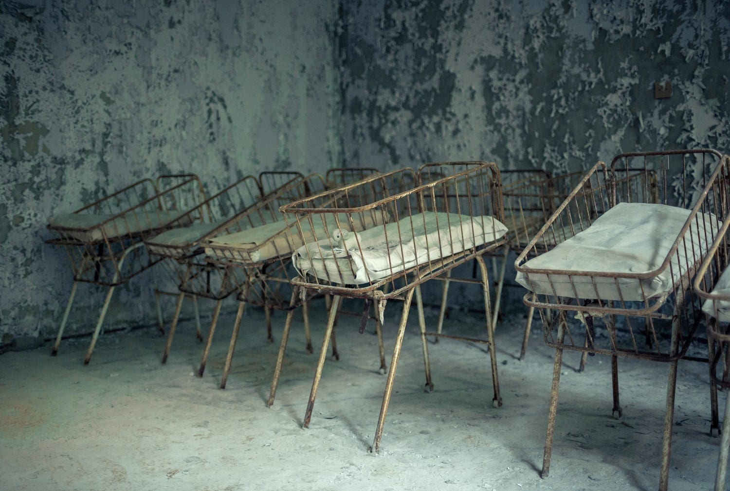 Abandoned Infants' Ward with rusty Bassinets: ID 110406990 © Daria Kochetova | Dreamstime.com