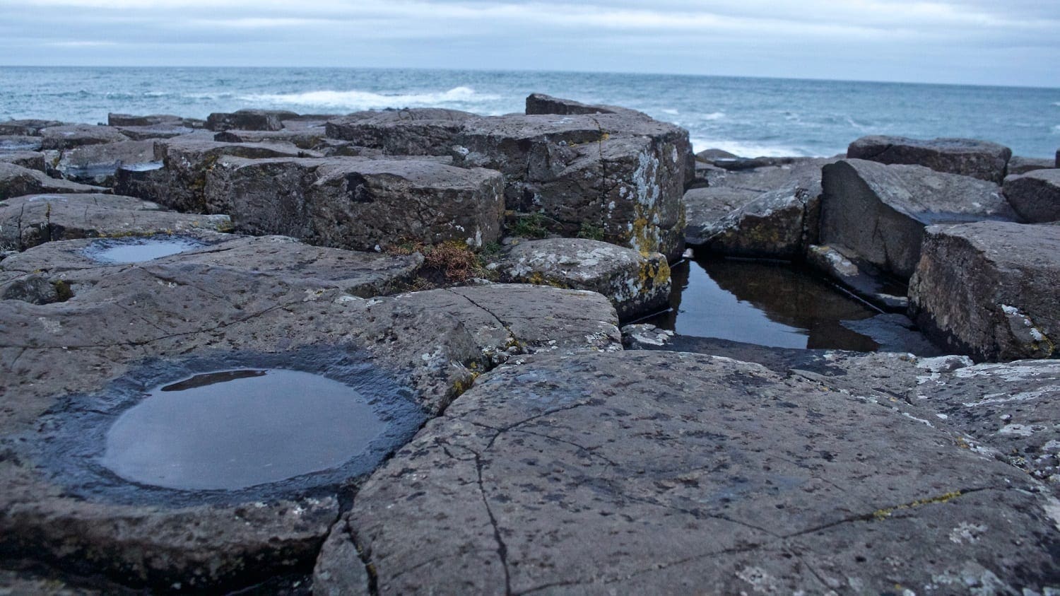 Giants Causeway with Puddles: ID 150329619 © Dan Martin | Dreamstime.com